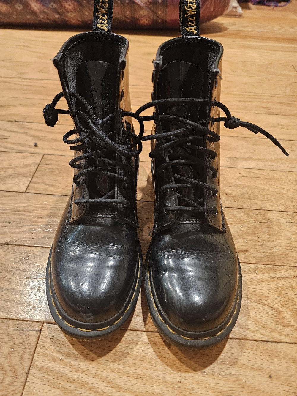 Dr MARTENS Patent Leather Lace-Up Boots Women’s Size 8